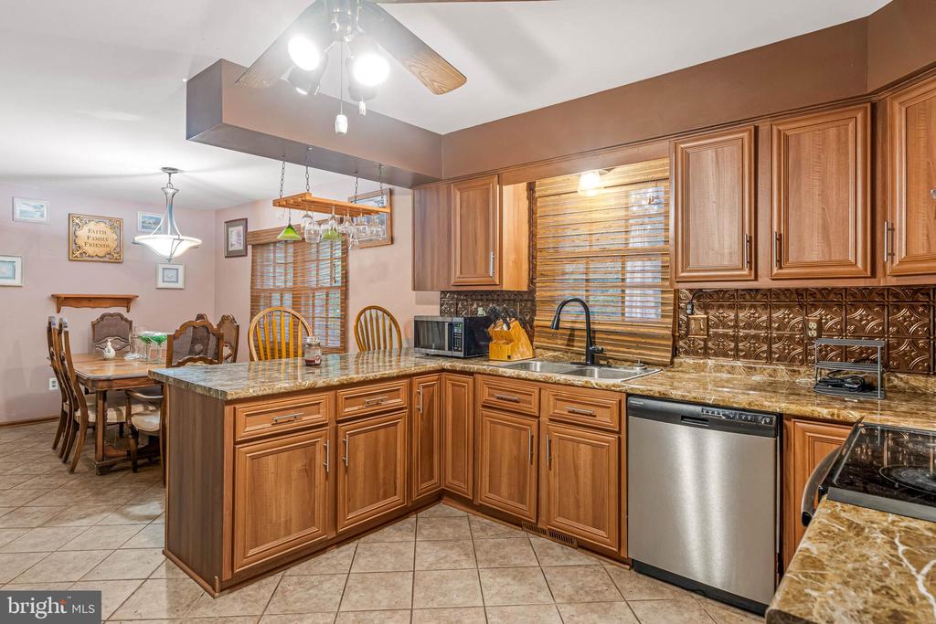 111 COBBLESTONE LANE