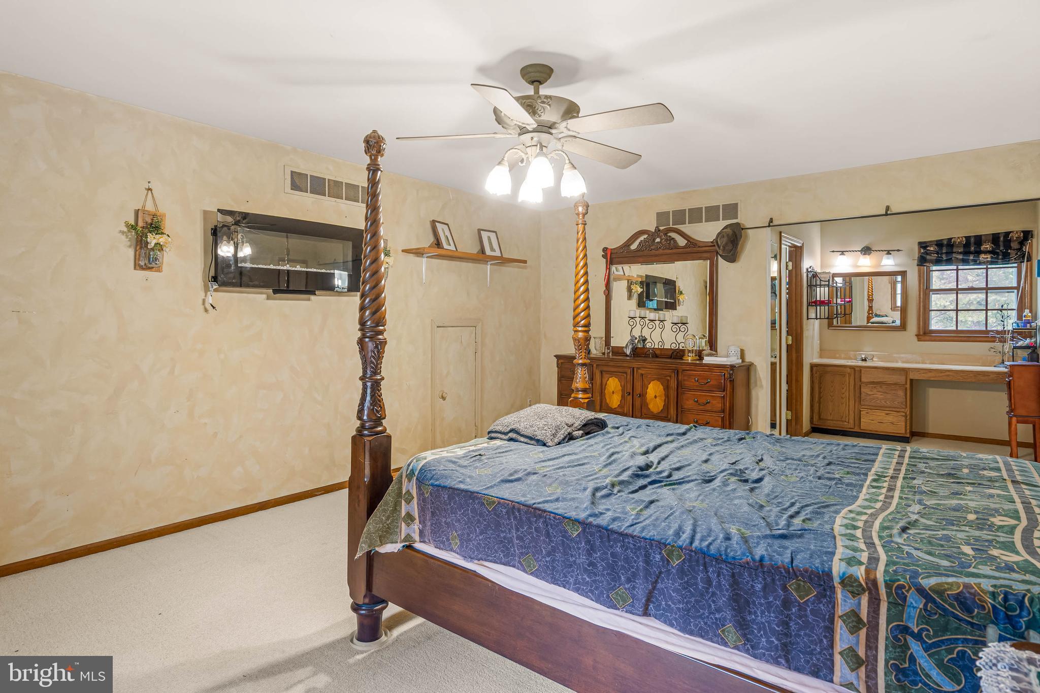 111 COBBLESTONE LANE