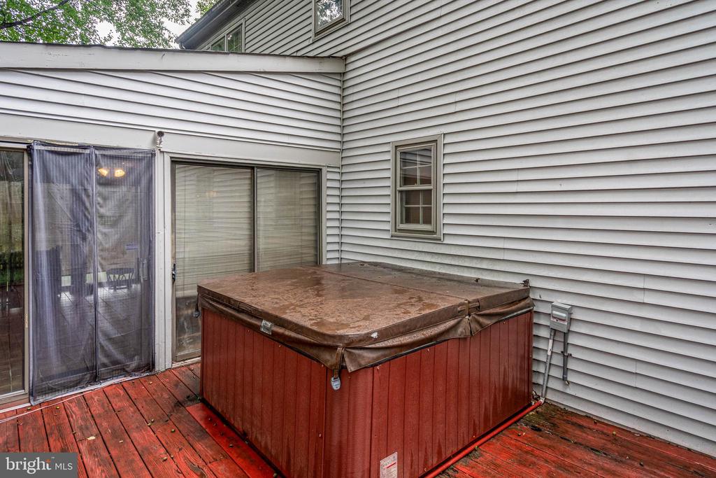 111 COBBLESTONE LANE