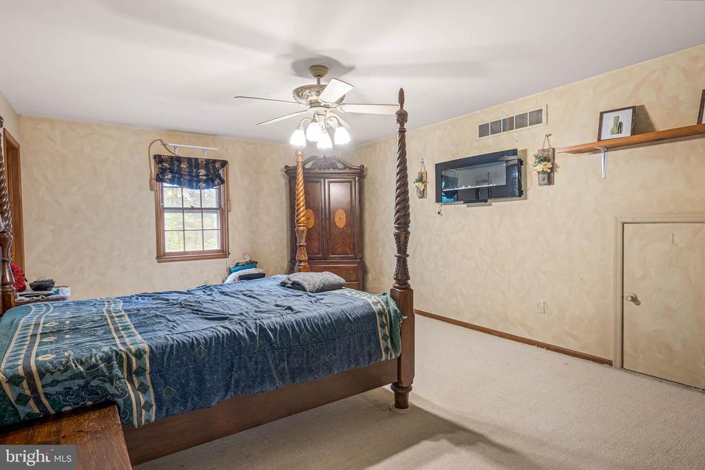 111 COBBLESTONE LANE