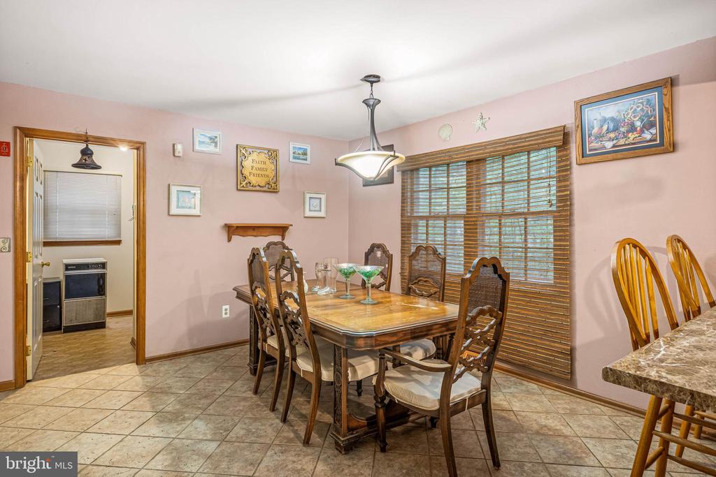 111 COBBLESTONE LANE