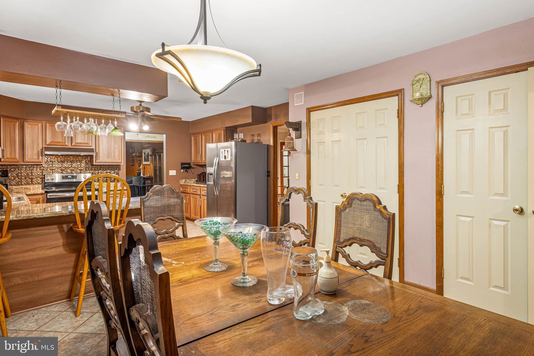 111 COBBLESTONE LANE