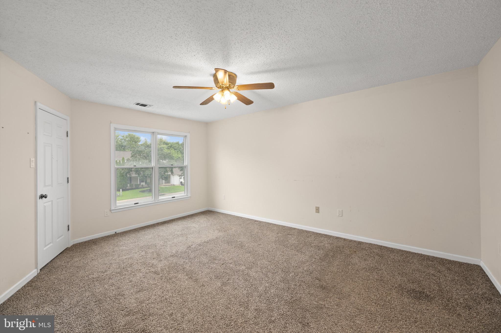 13 LORDSHIP LANE