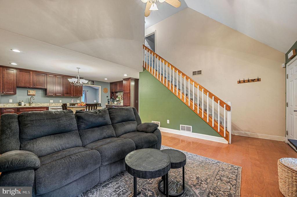 196 MIFFLIN ROAD