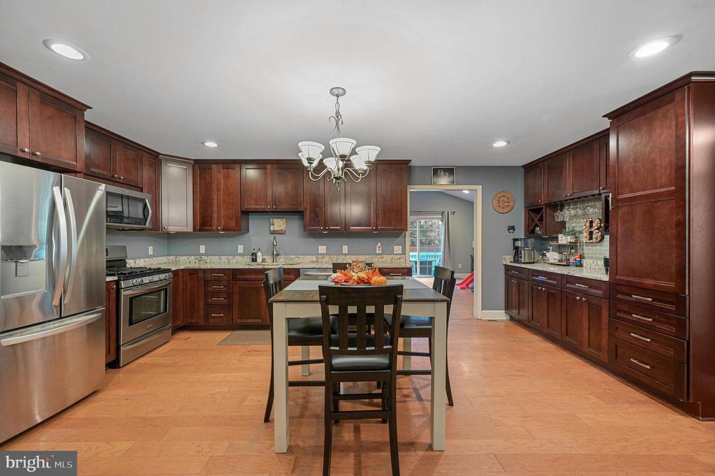 196 MIFFLIN ROAD