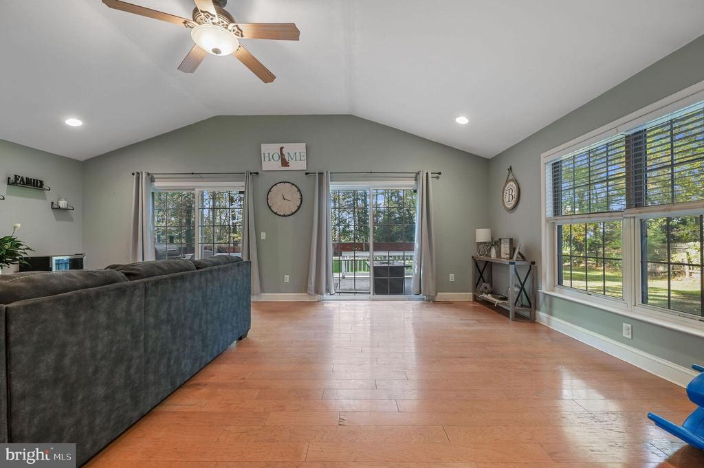 196 MIFFLIN ROAD