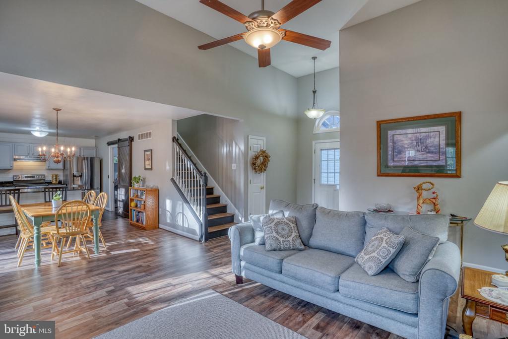 146 SHADYWOOD LANE