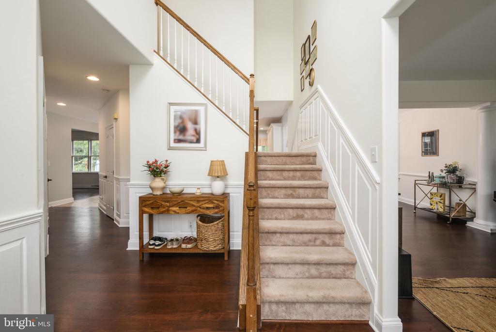 286 STONEWATER WAY