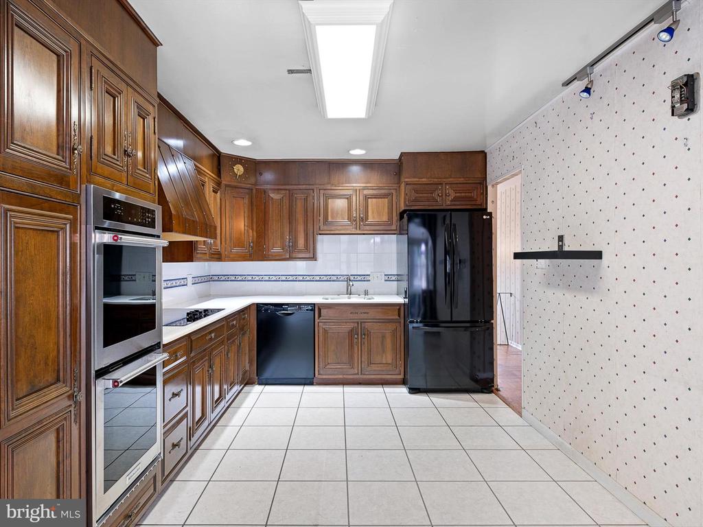 1329 TULANE ROAD