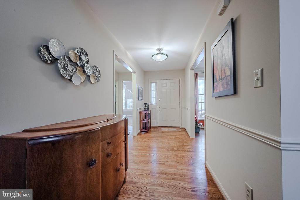 1 EYNON COURT