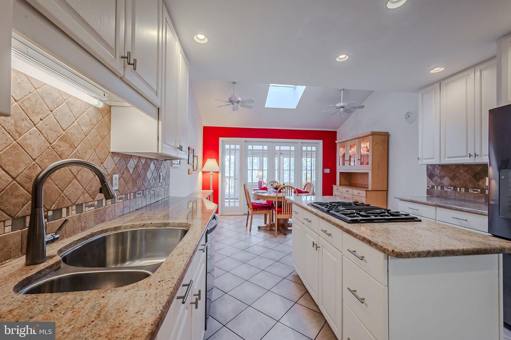 1 EYNON COURT