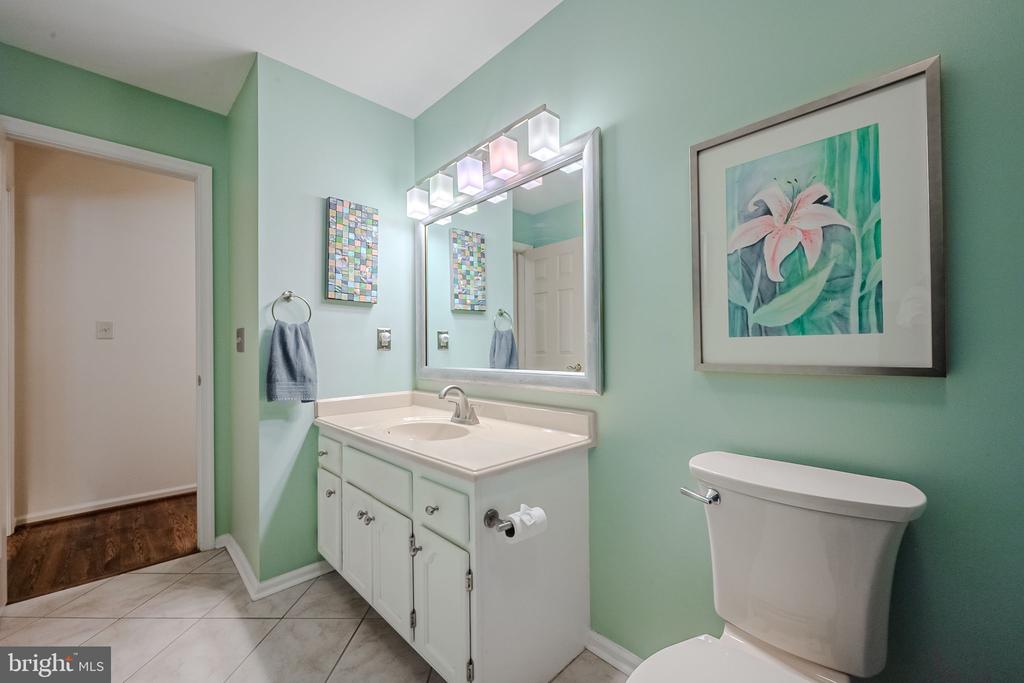 1 EYNON COURT