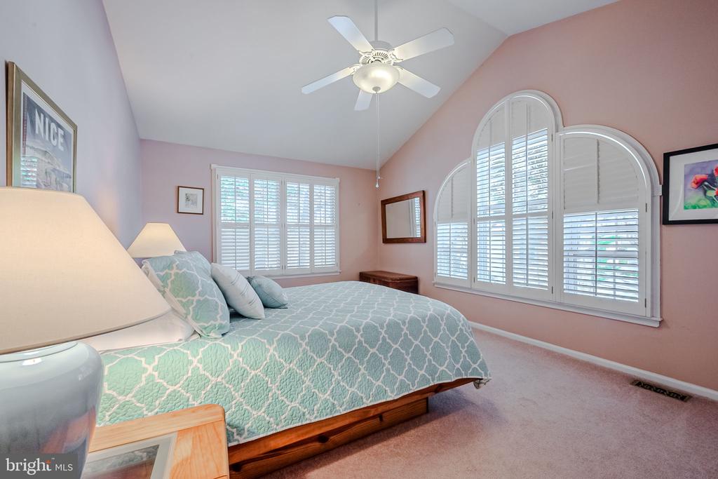 1 EYNON COURT