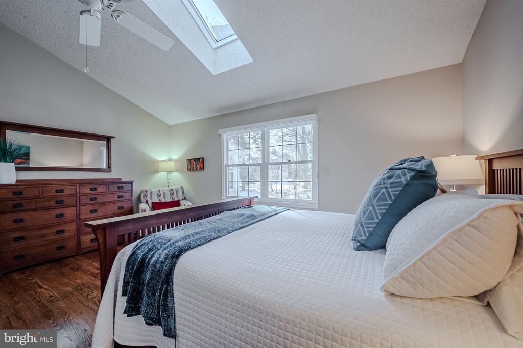 1 EYNON COURT