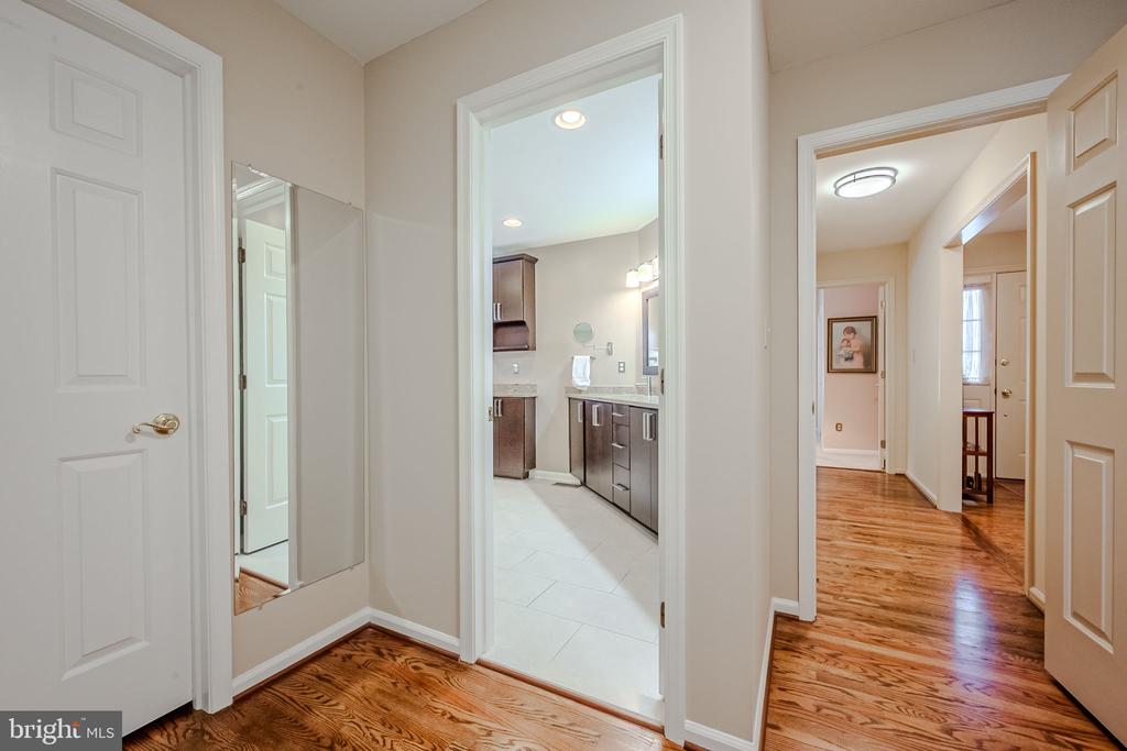 1 EYNON COURT