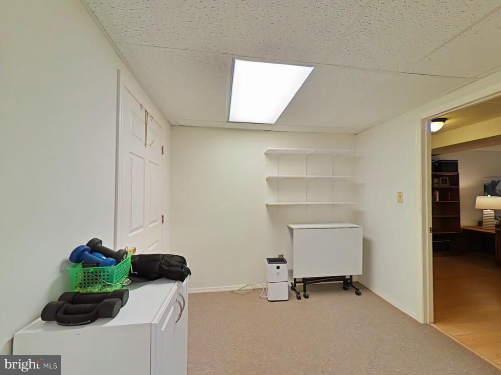 1 EYNON COURT