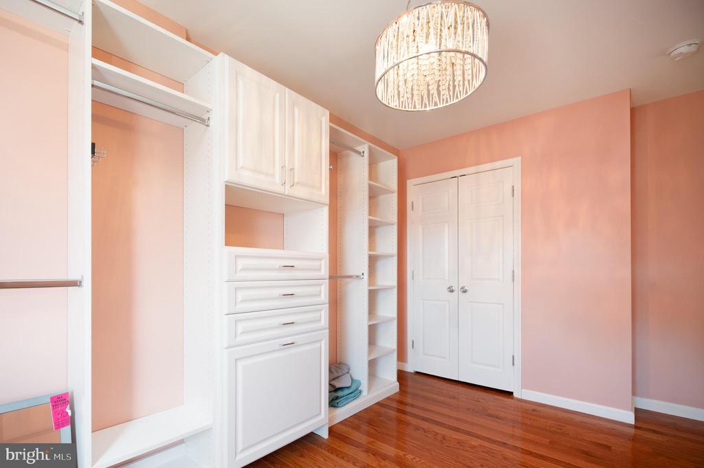 1509 BONWOOD ROAD
