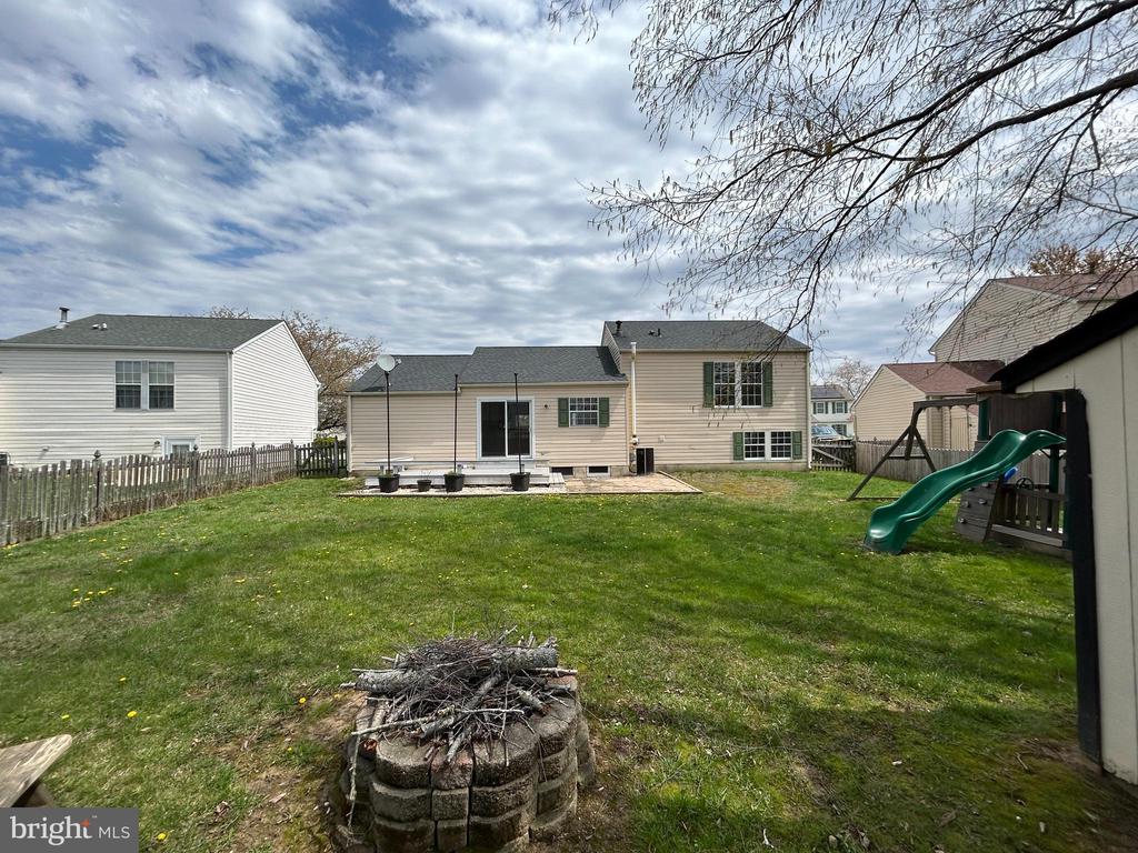 87 E VIOLETTE DRIVE
