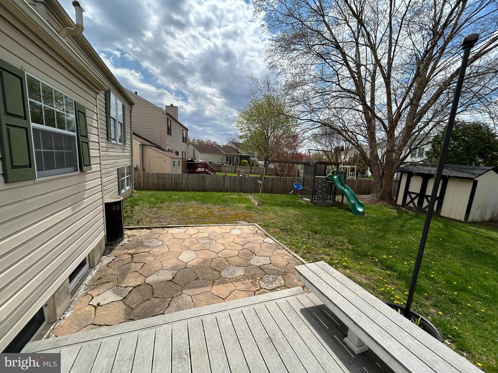 87 E VIOLETTE DRIVE