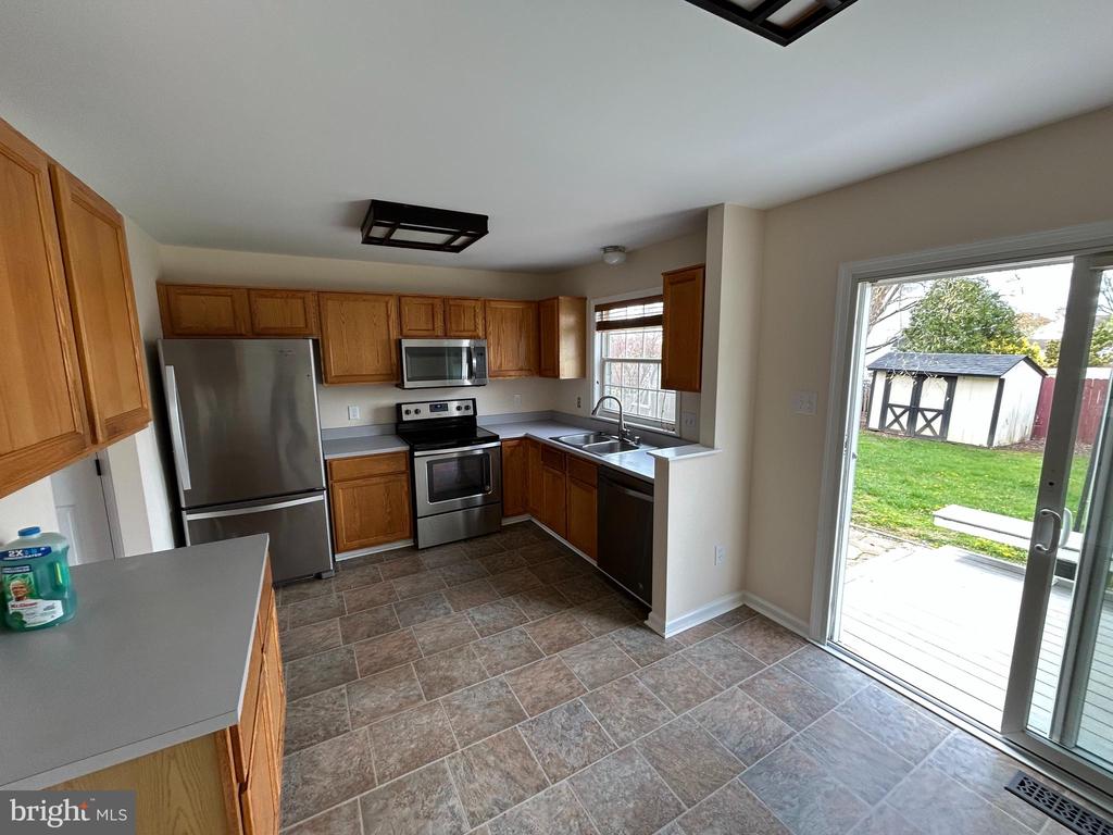 87 E VIOLETTE DRIVE