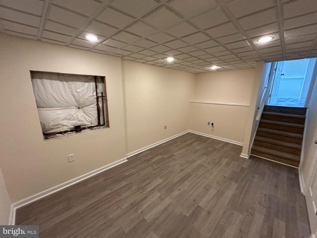 87 E VIOLETTE DRIVE