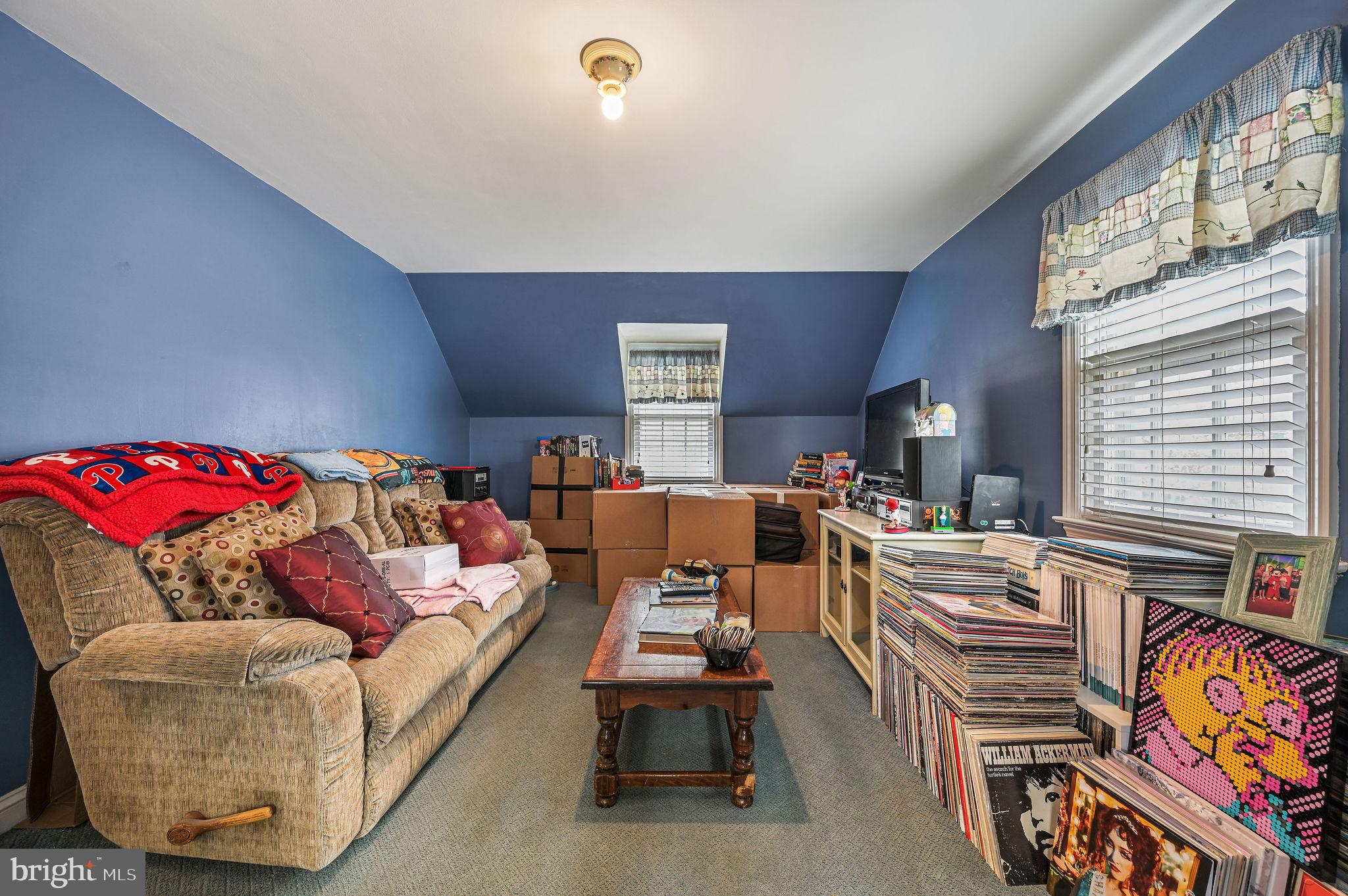 40 W SALISBURY DRIVE