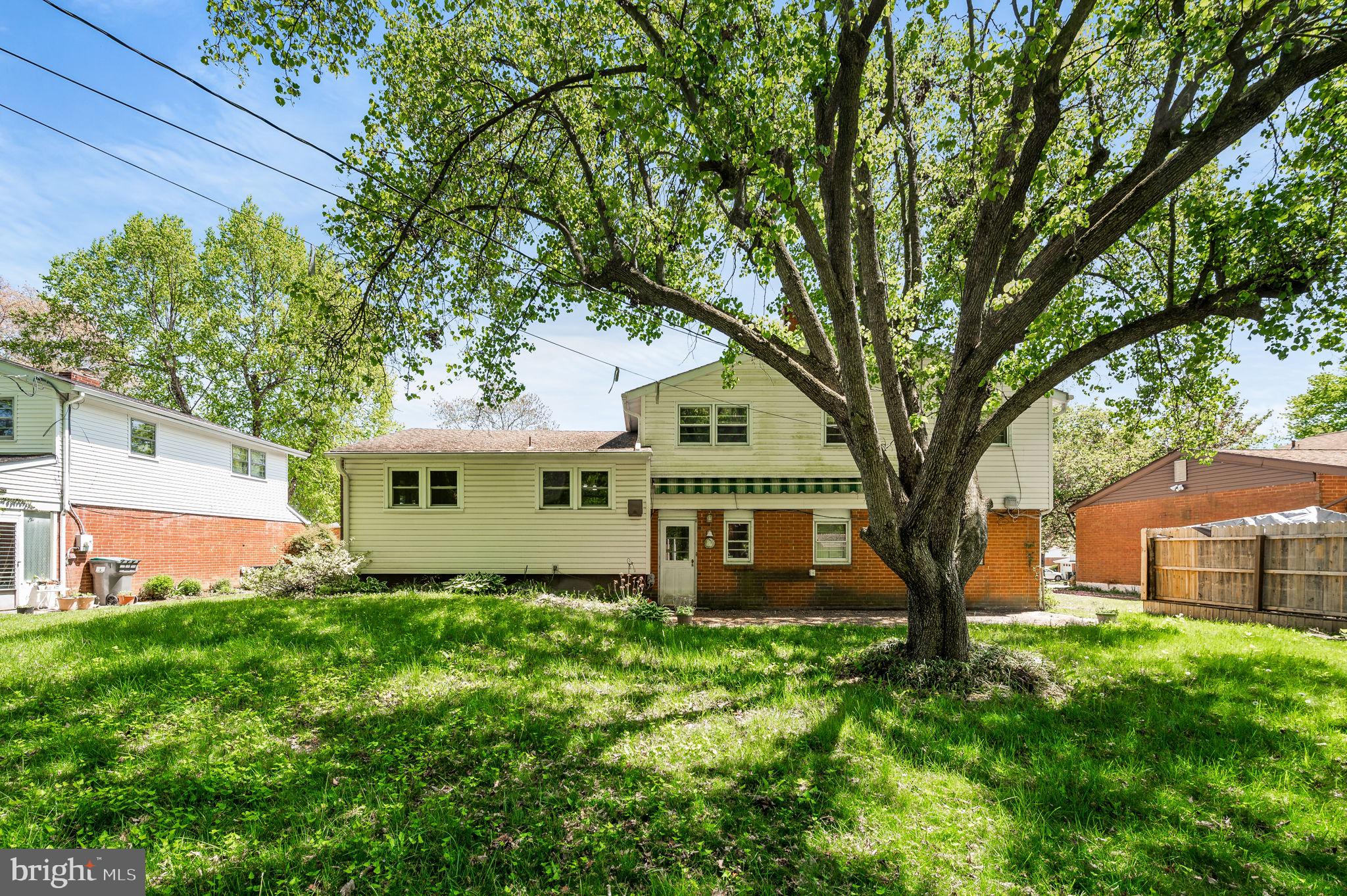 2107 WESTMINSTER DRIVE