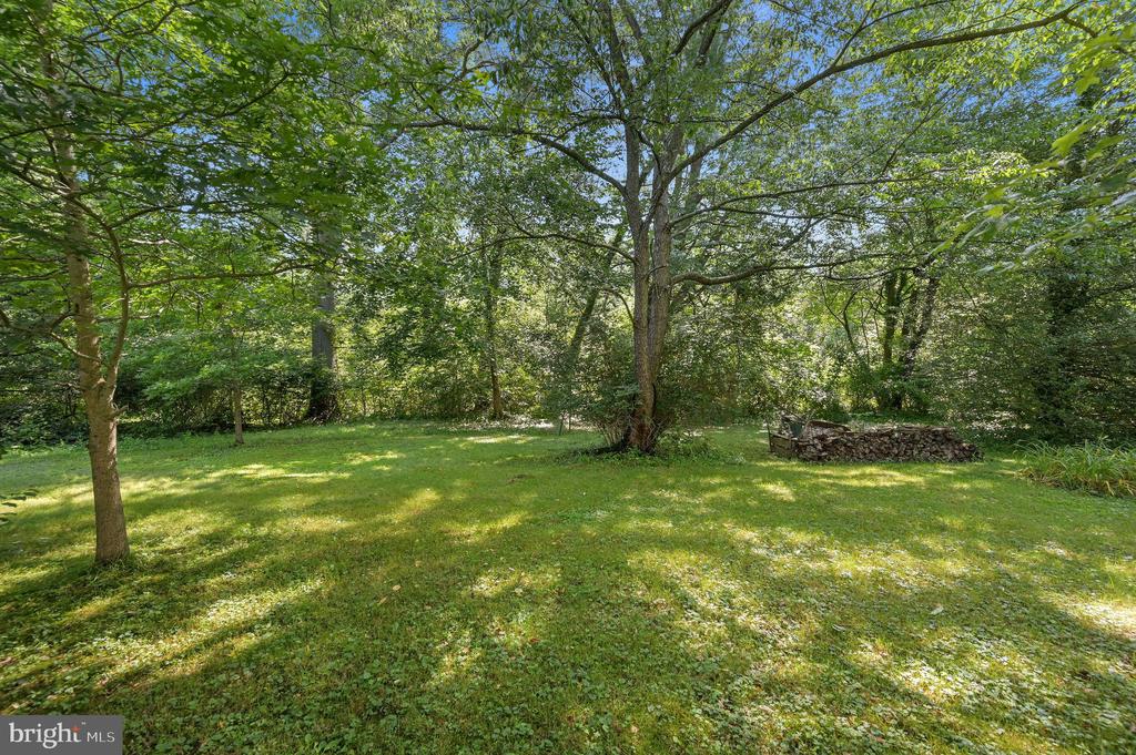 609 APPLE ROAD
