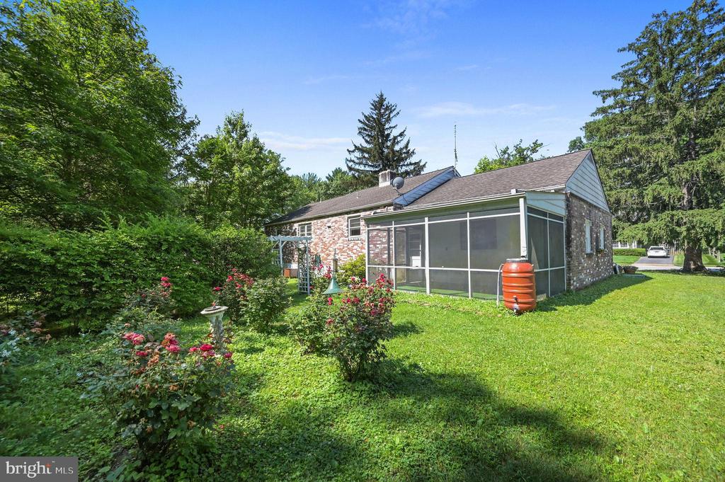 609 APPLE ROAD