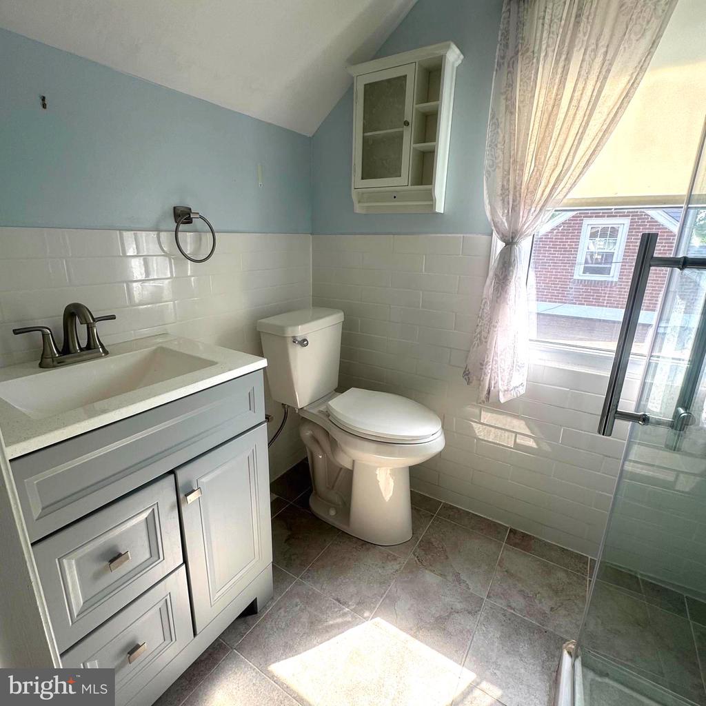 118 FLORENCE AVENUE