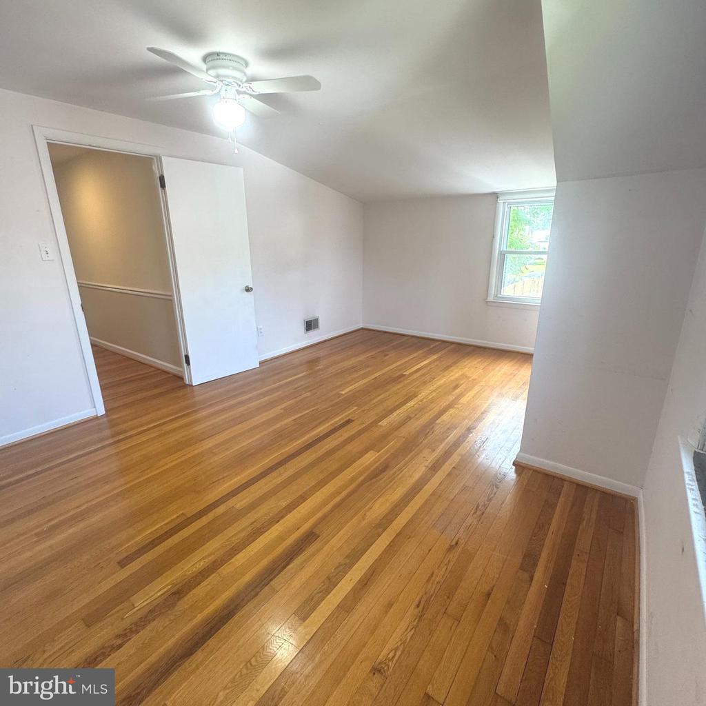 118 FLORENCE AVENUE