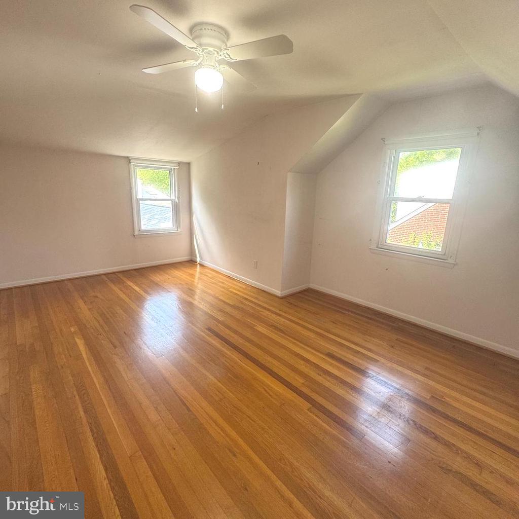 118 FLORENCE AVENUE