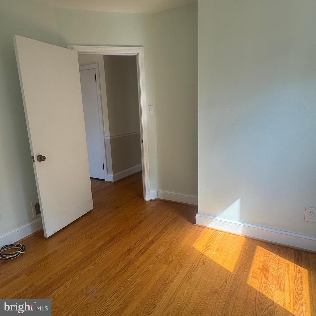 118 FLORENCE AVENUE