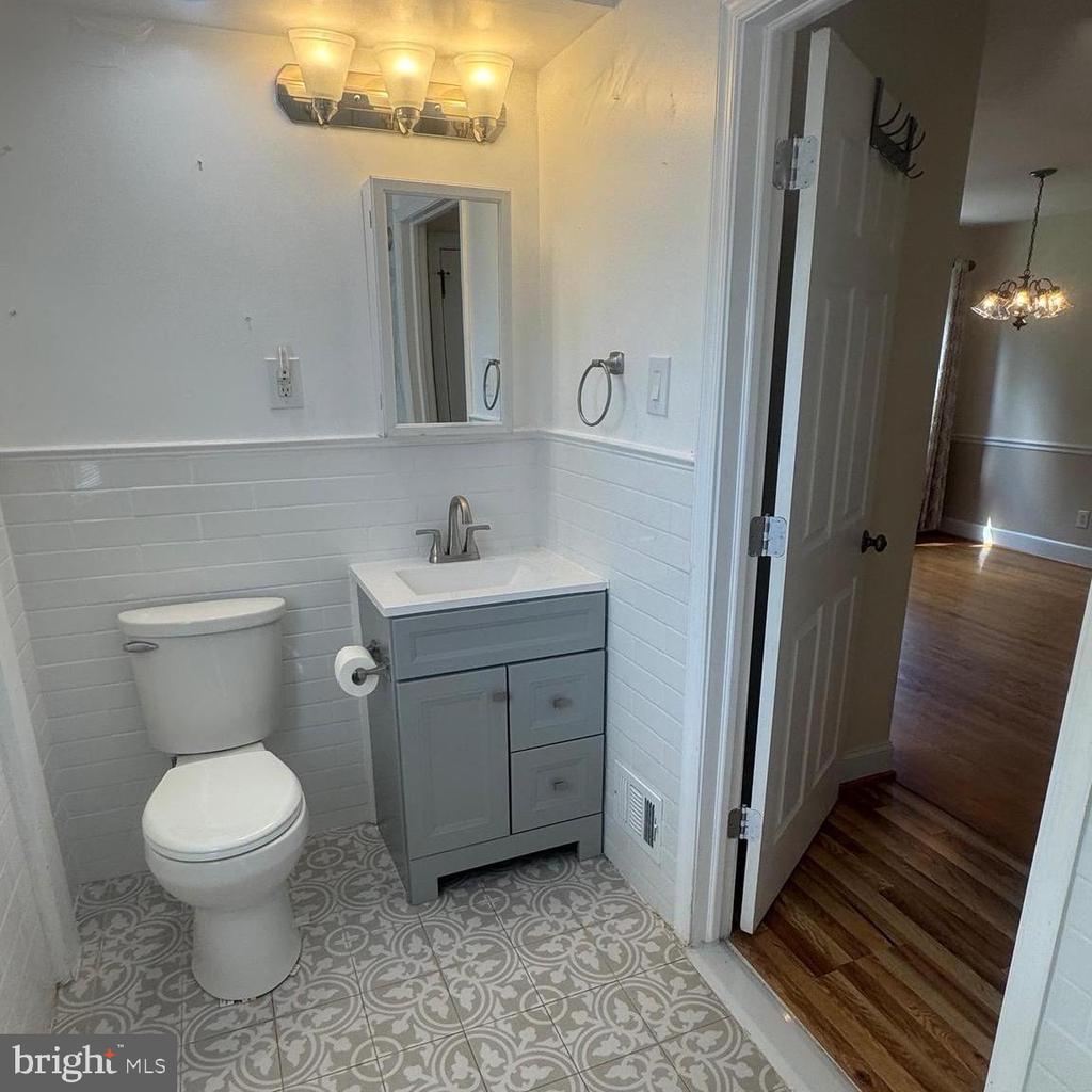 118 FLORENCE AVENUE