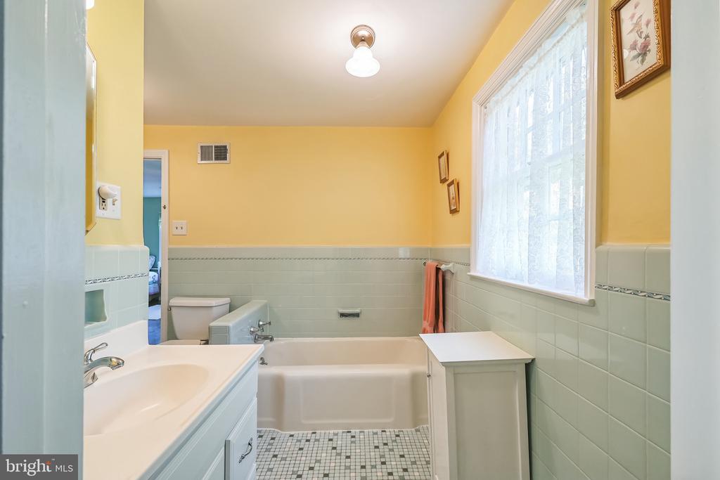 217 EDGEWOOD ROAD