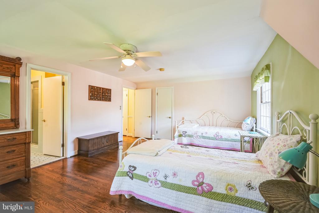 217 EDGEWOOD ROAD