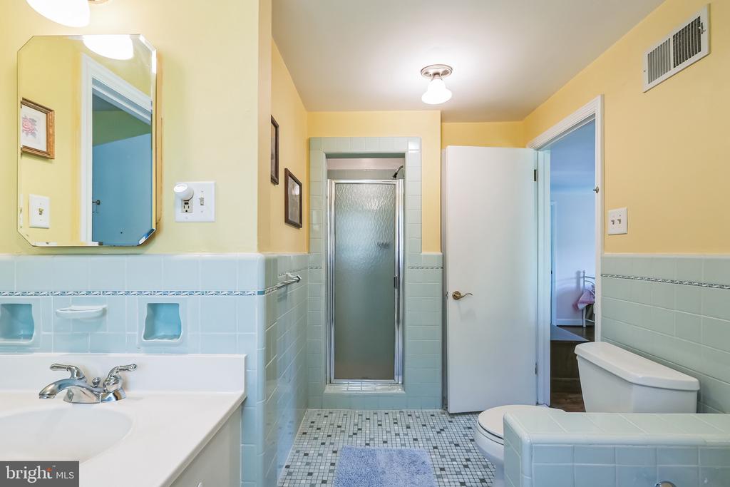 217 EDGEWOOD ROAD
