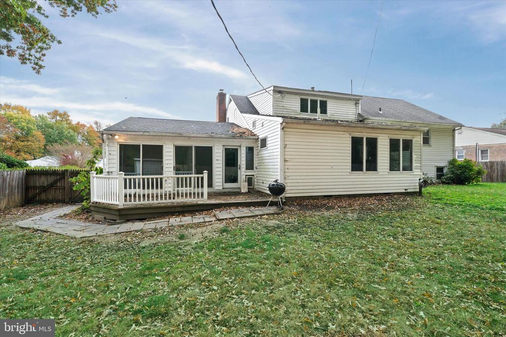 7 DAKOTA AVENUE