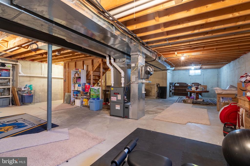 226 HORSESHOE DRIVE