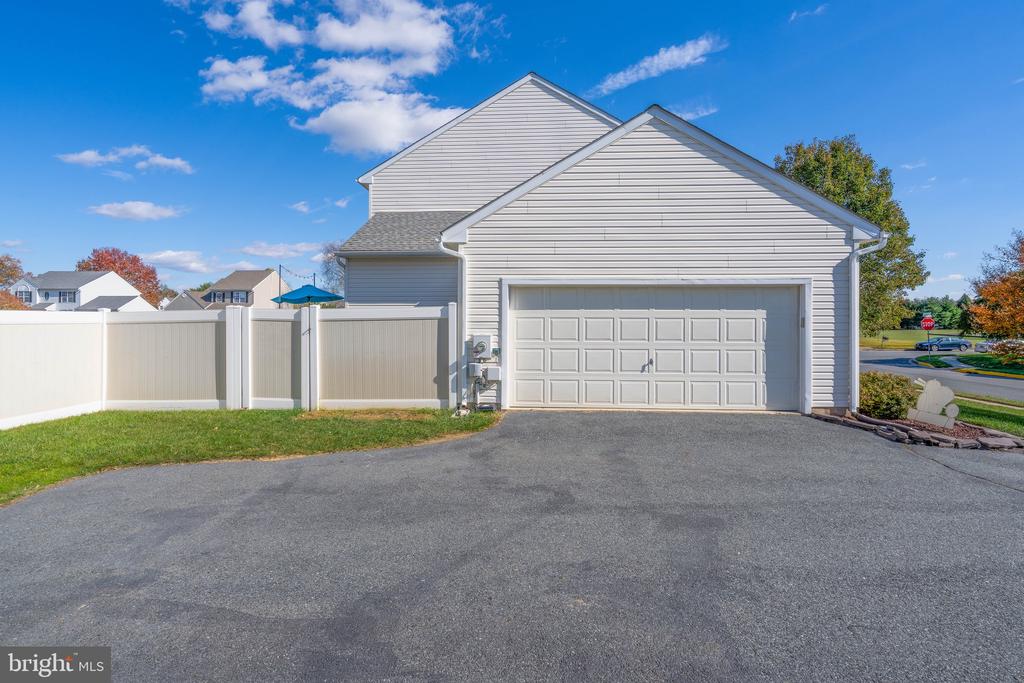 226 HORSESHOE DRIVE
