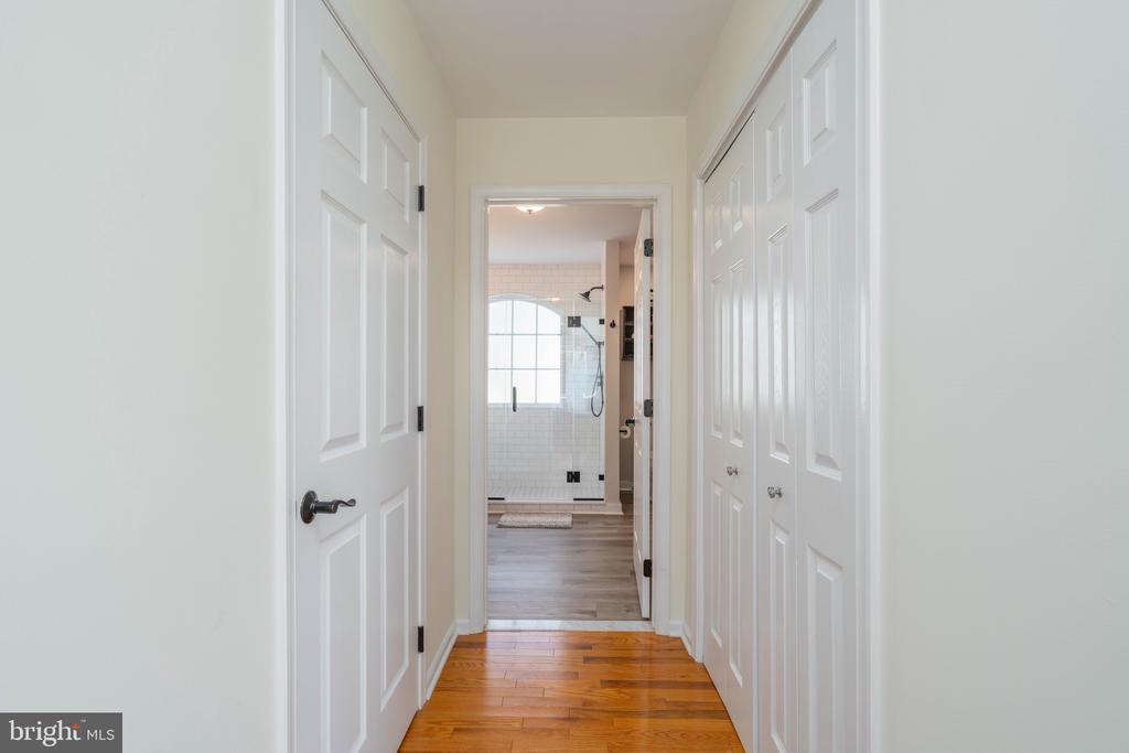 226 HORSESHOE DRIVE