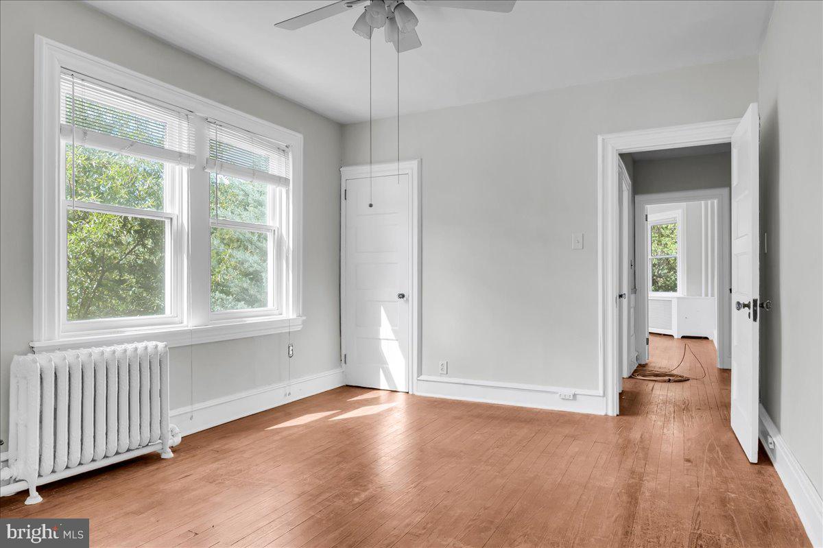 2100 WOODLAWN AVENUE