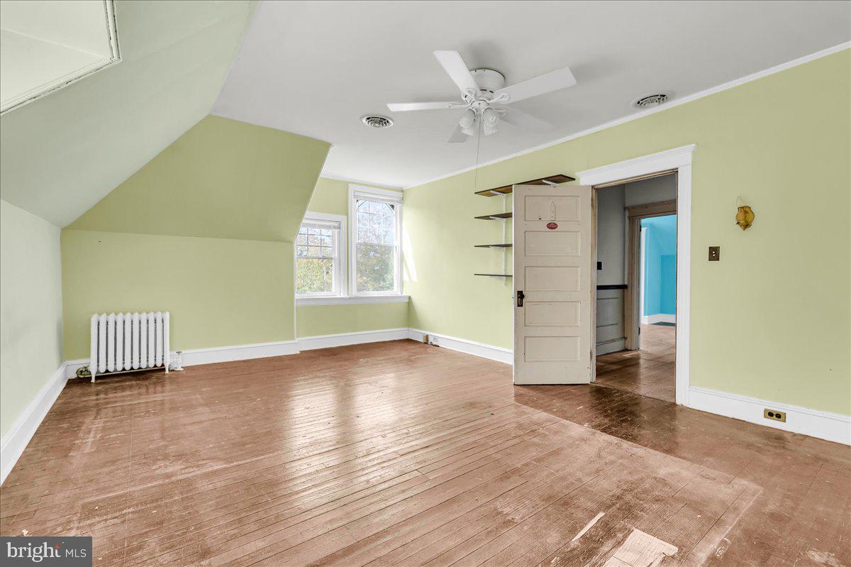 2100 WOODLAWN AVENUE