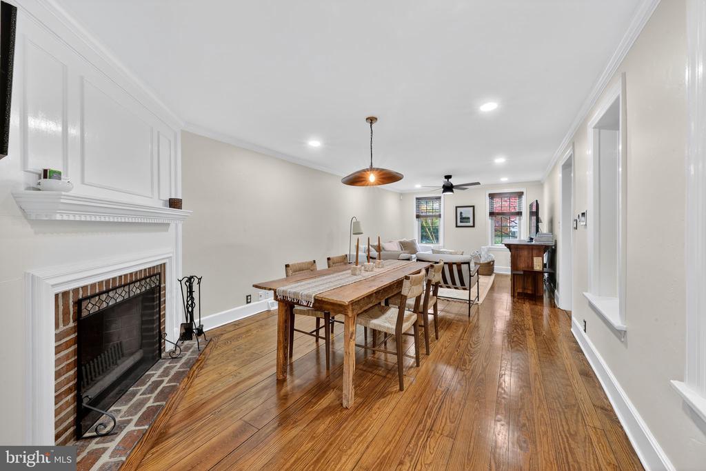 10 ROCKFORD ROAD