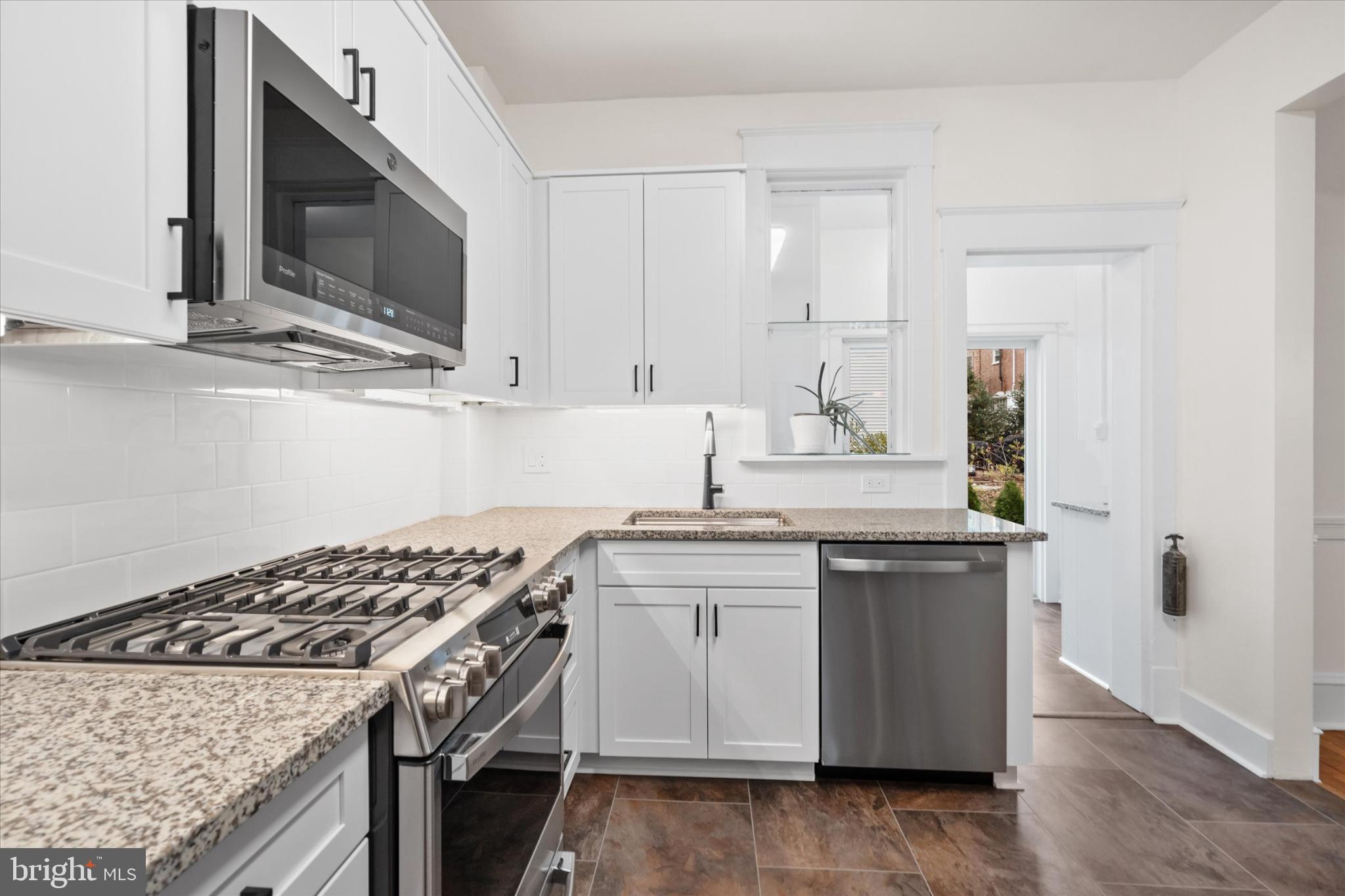 1803 WOODLAWN AVENUE