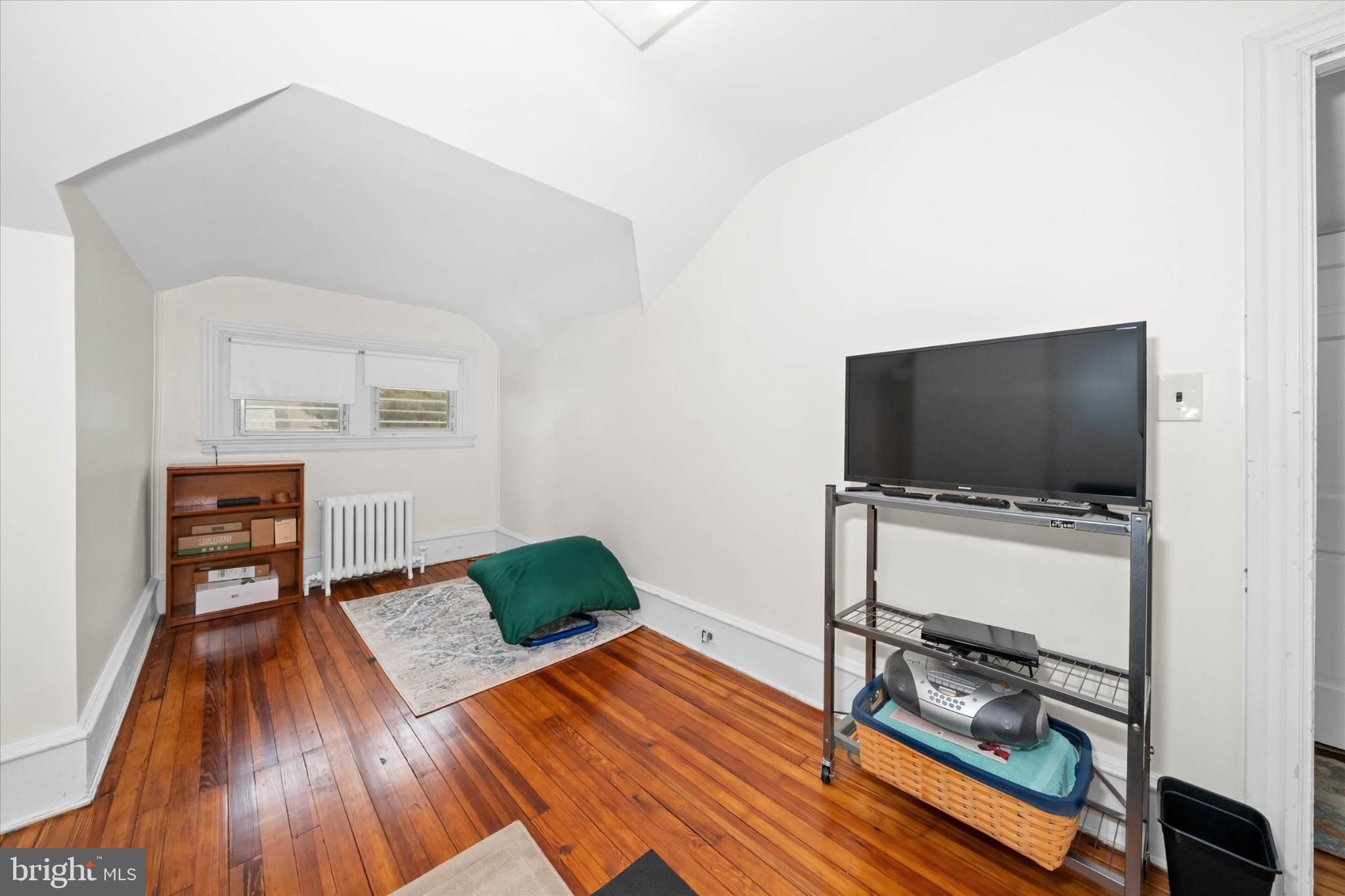 1803 WOODLAWN AVENUE