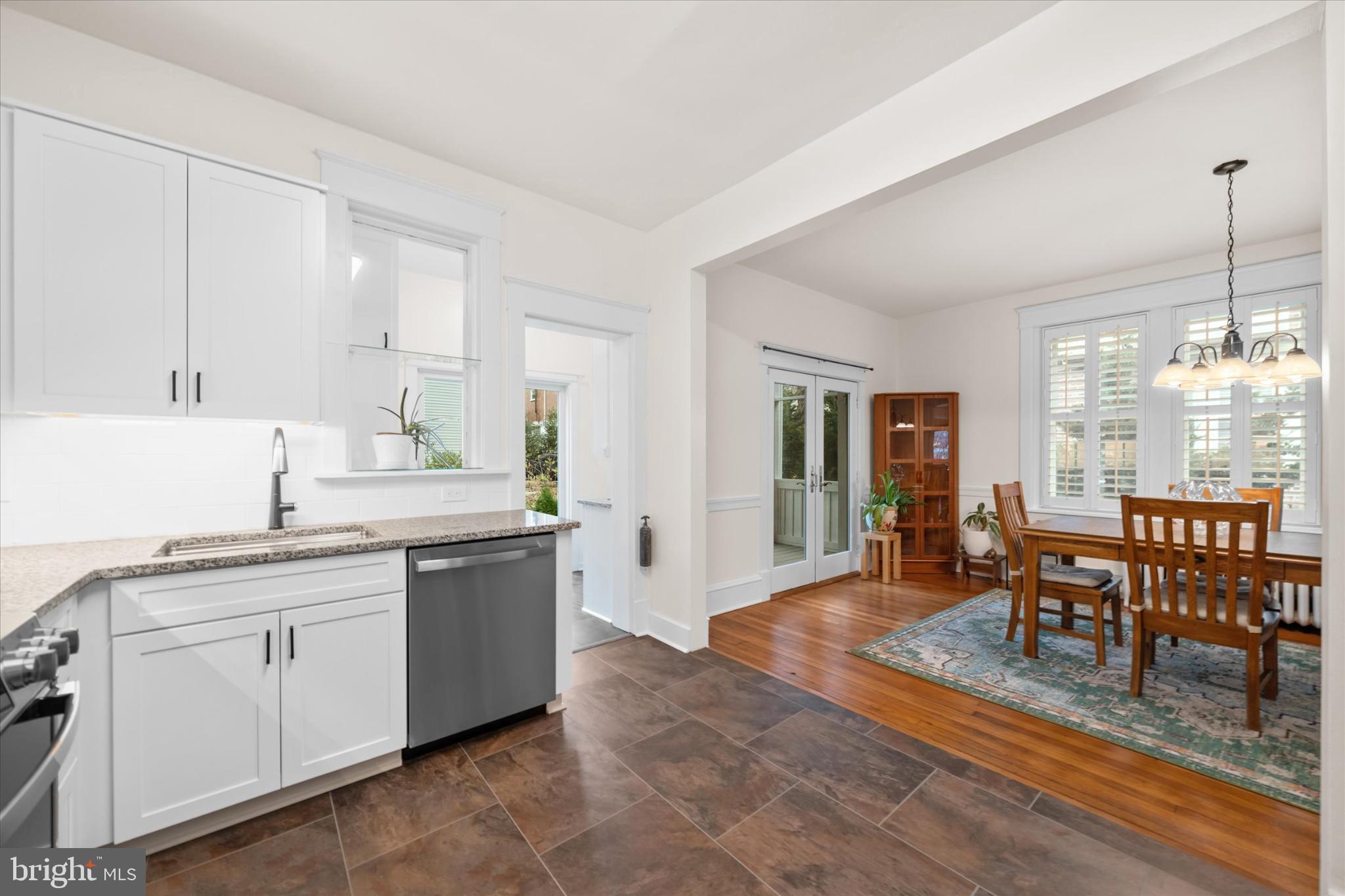 1803 WOODLAWN AVENUE