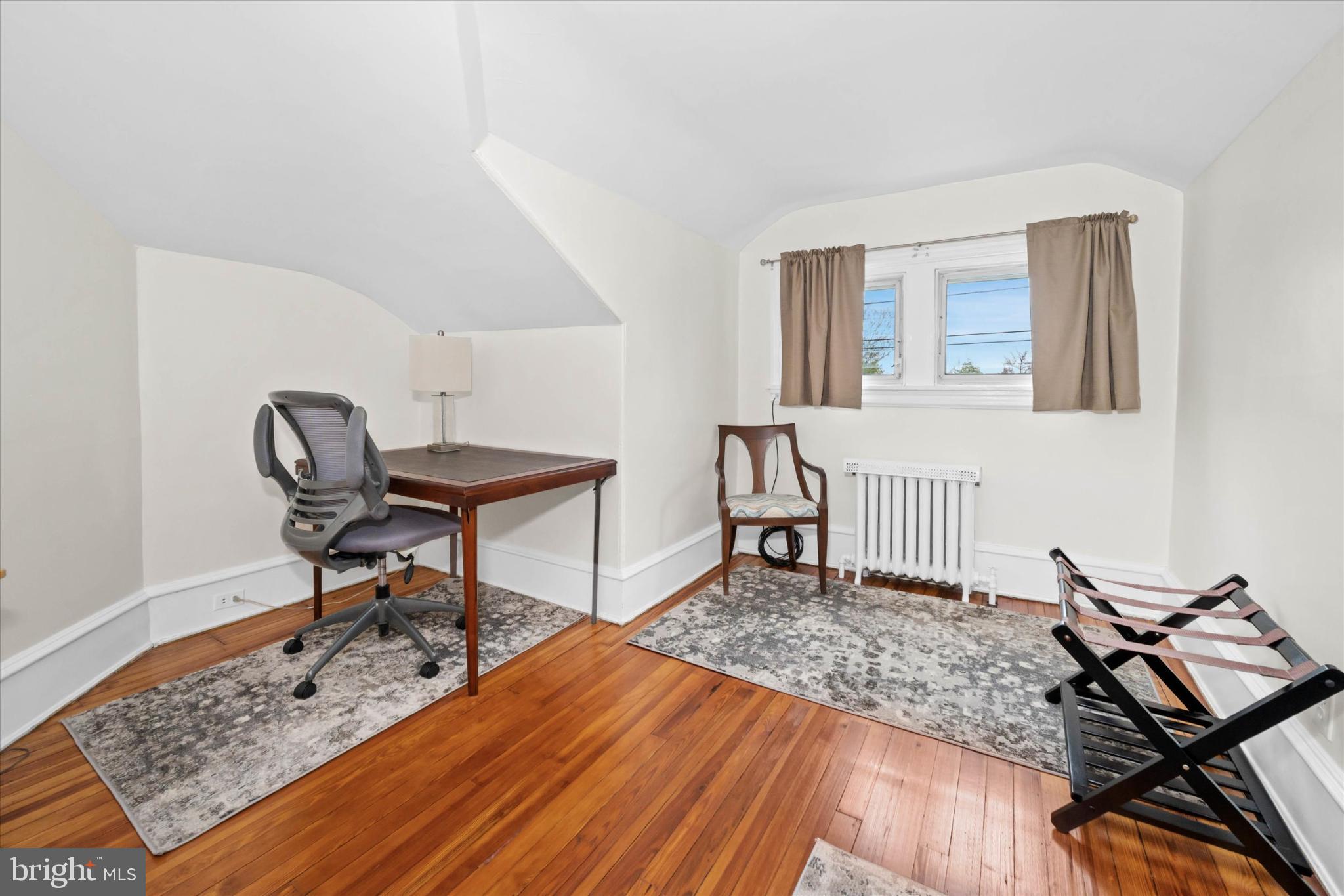 1803 WOODLAWN AVENUE