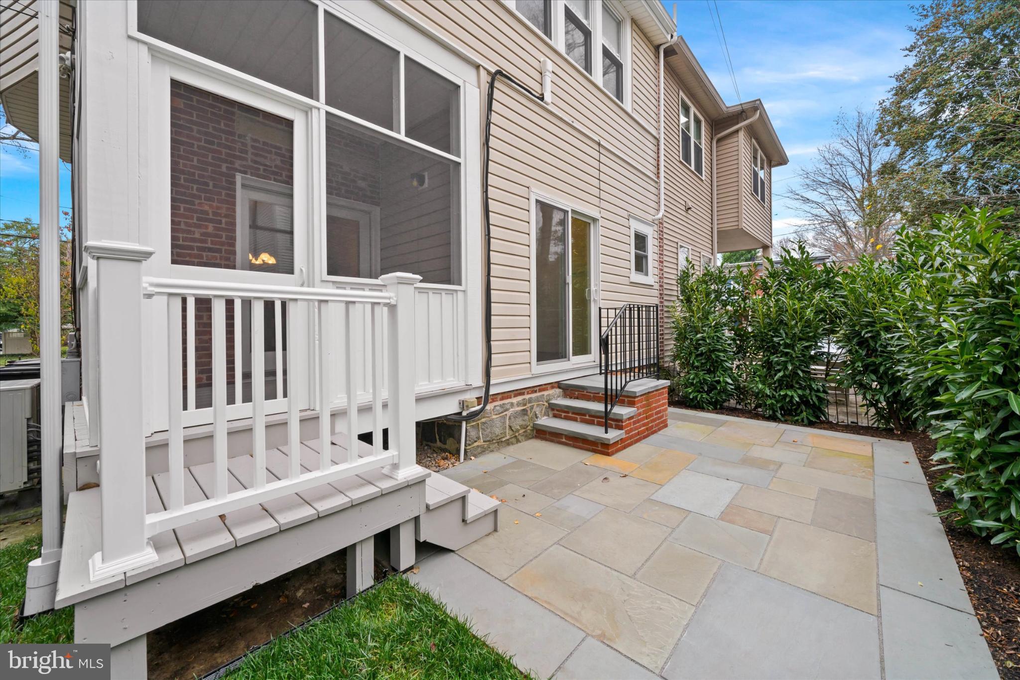 1803 WOODLAWN AVENUE