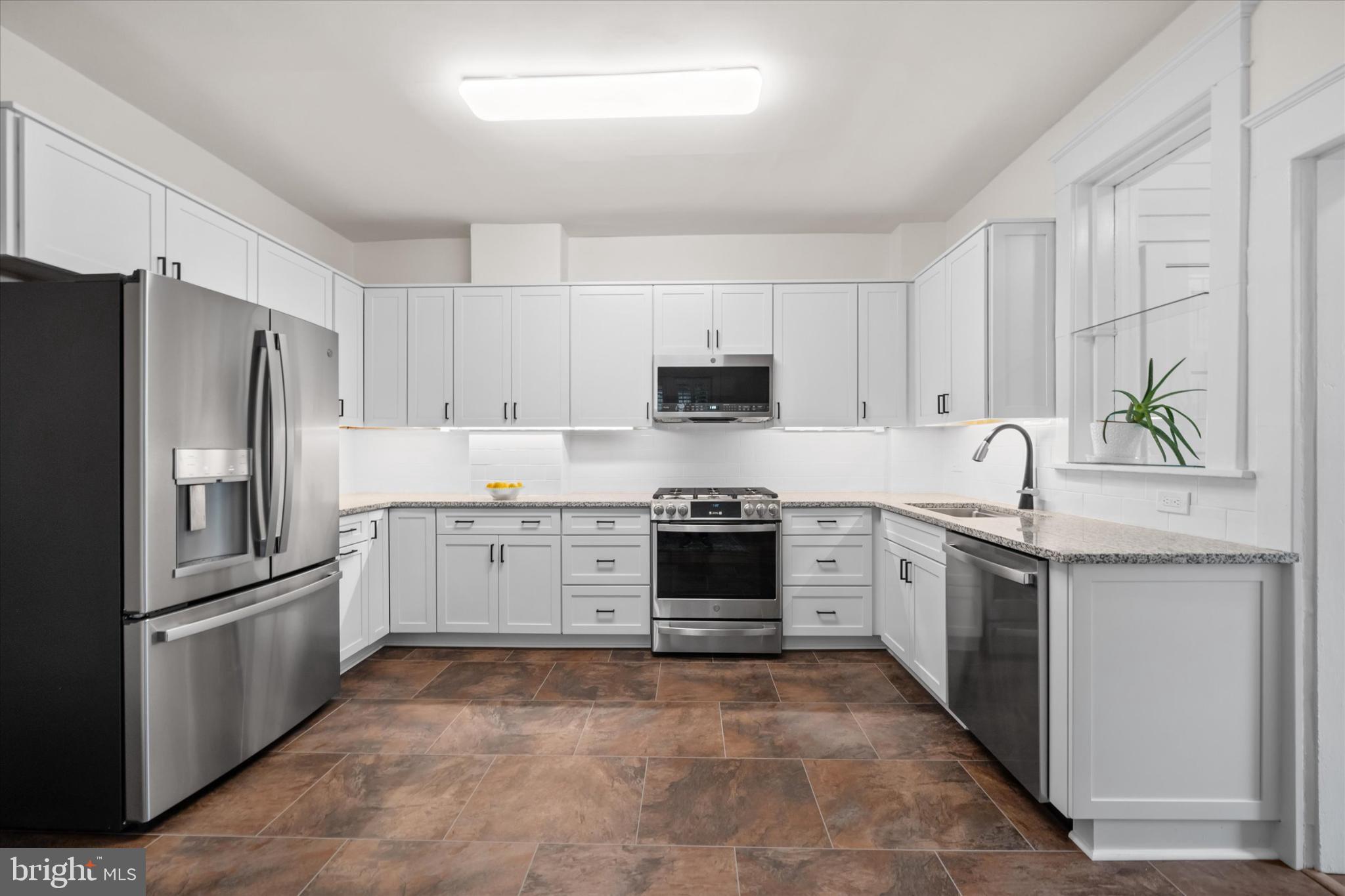 1803 WOODLAWN AVENUE